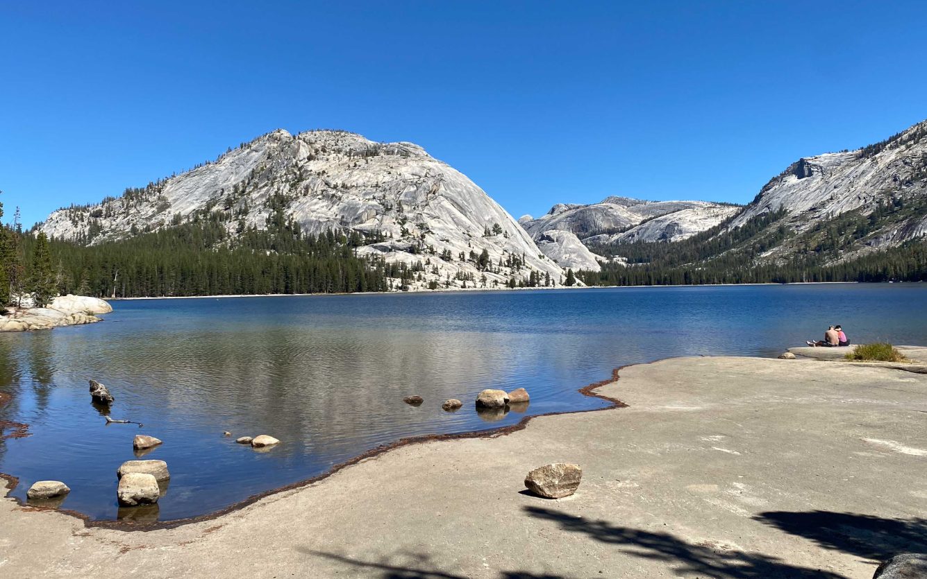 Yosemite granite peaks